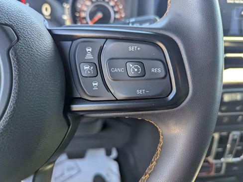 Used 2024 Jeep Wrangler Willys image 27