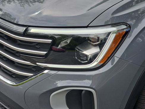 Used 2026 Volkswagen Atlas SE w/ Panoramic Sunroof Package FWD image 35