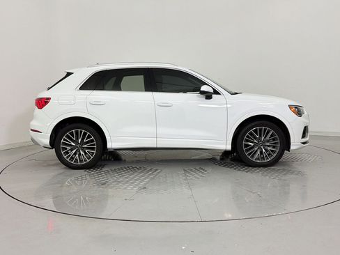 Used 2022 Audi Q3 2.0T Premium image 8
