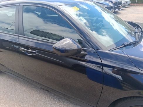 Used 2025 Honda Civic Sport image 12