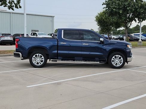 Used 2023 Chevrolet Silverado 1500 LTZ w/ Technology Package RWD image 4