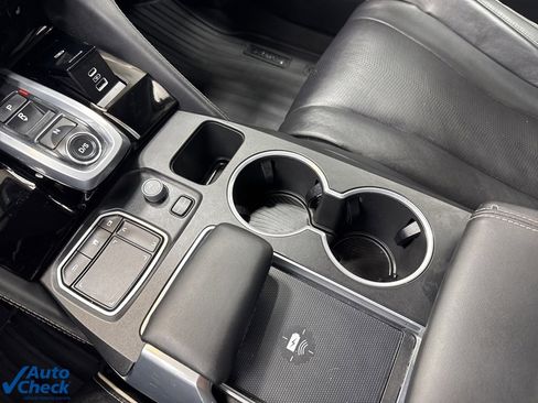 Used 2023 Acura MDX SH-AWD w/ Advance Package image 29