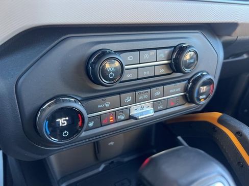 Certified 2021 Ford Bronco Wildtrak image 13