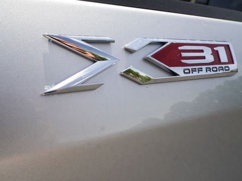 Used 2022 GMC Sierra 1500 SLT w/ SLT Premium Plus Package AWD/4WD image 42