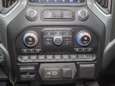 Used 2020 GMC Sierra 2500 Denali w/ Denali Ultimate Package image 21