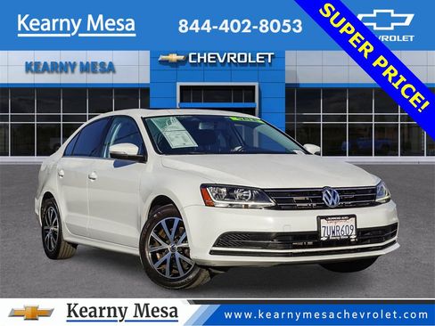 Used 2017 Volkswagen Jetta SE image 1