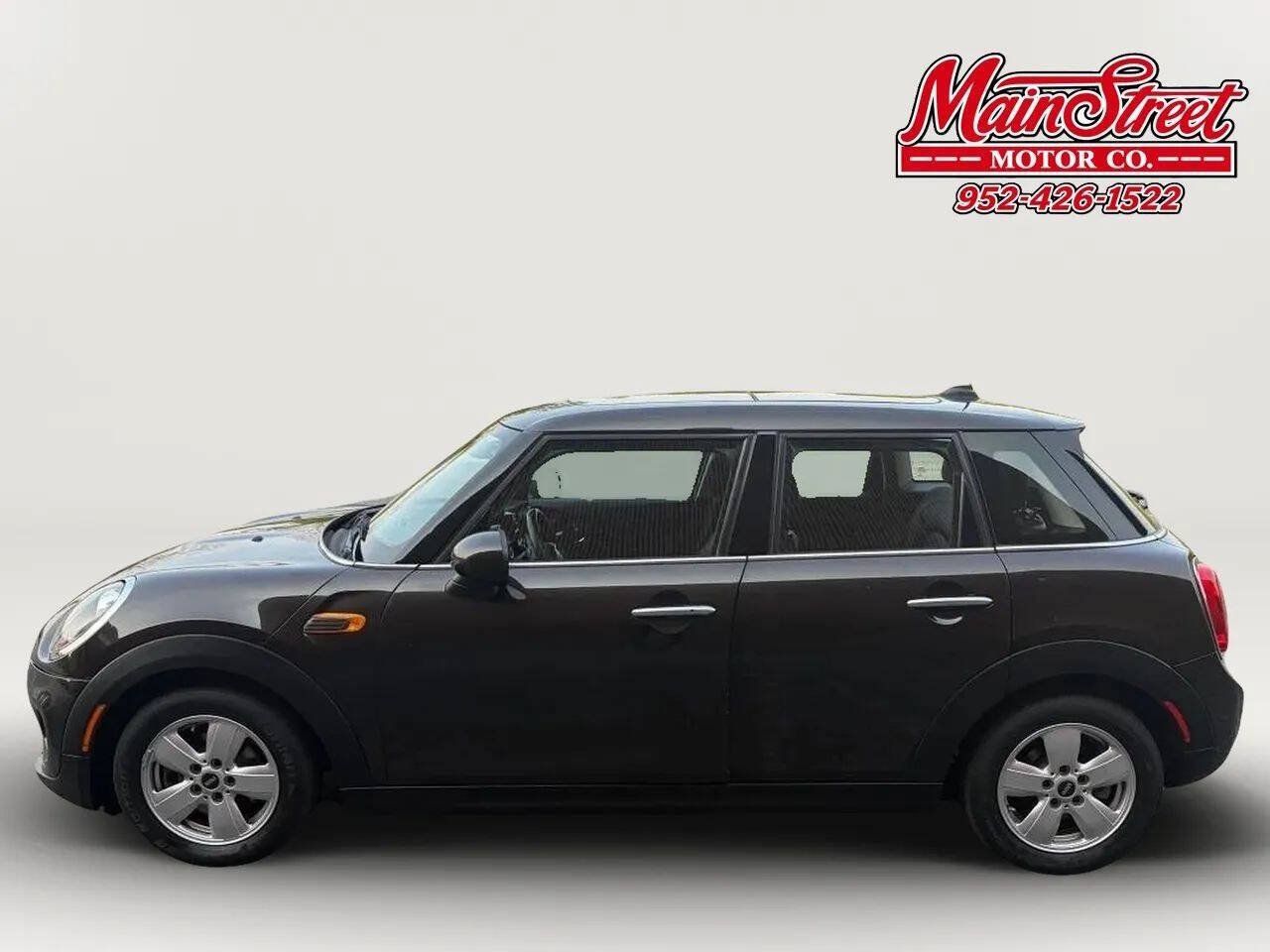 Used 2016 MINI Cooper 4-Door Hardtop FWD image 4