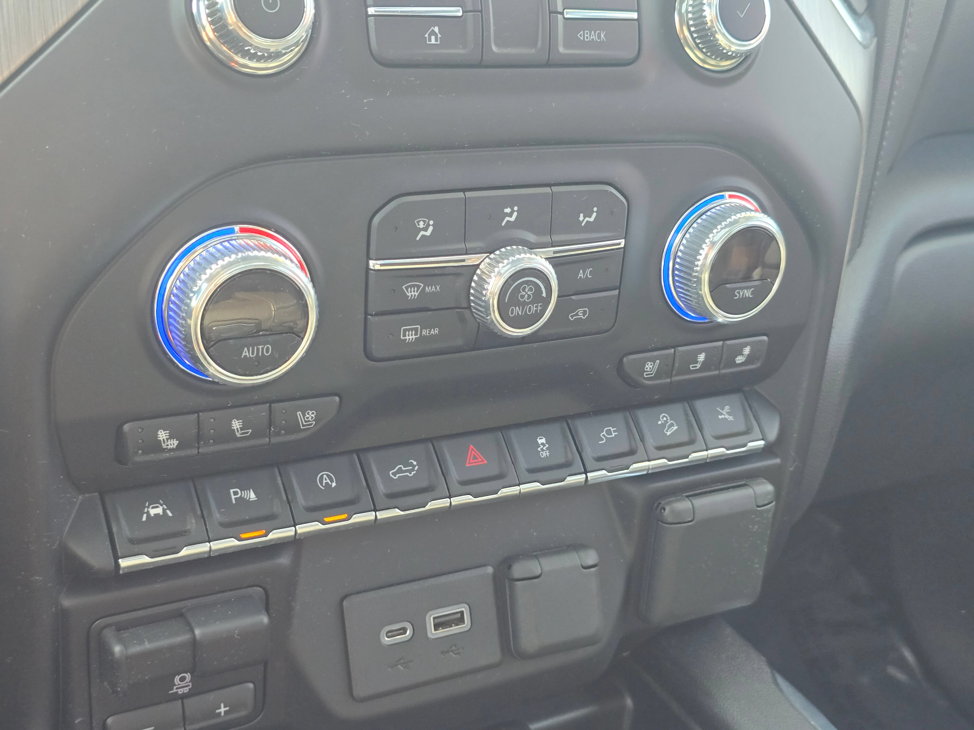 Used 2019 GMC Sierra 1500 Denali w/ Technology Package AWD/4WD image 29