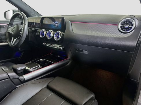 Used 2023 Mercedes-Benz GLA 250 w/ Premium Package image 30