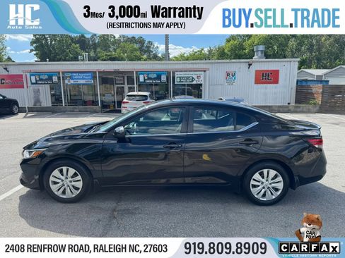 Used 2022 Nissan Sentra S w/ Lighting Package FWD image 2