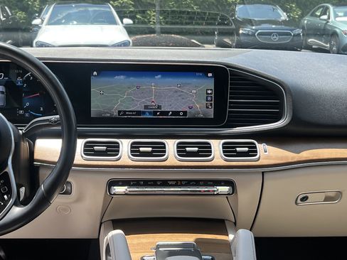 Used 2023 Mercedes-Benz GLE 350 4MATIC w/ Premium Package image 31