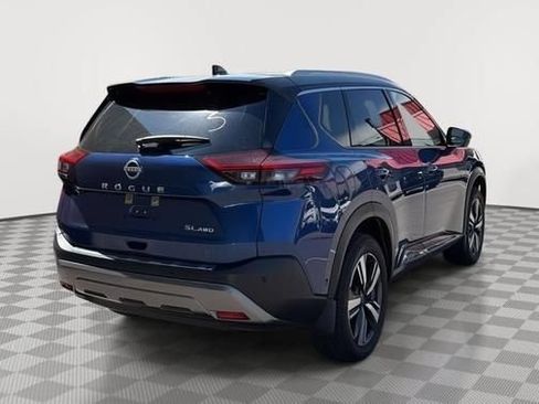 Used 2023 Nissan Rogue SL w/ SL Premium Package AWD/4WD image 3