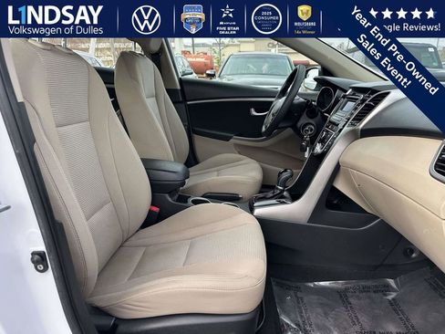 Used 2016 Hyundai Elantra GT image 12