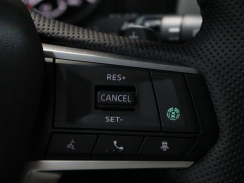 New 2025 Mitsubishi Outlander SE image 10