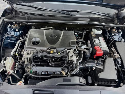 Used 2020 Toyota Camry SE FWD image 10