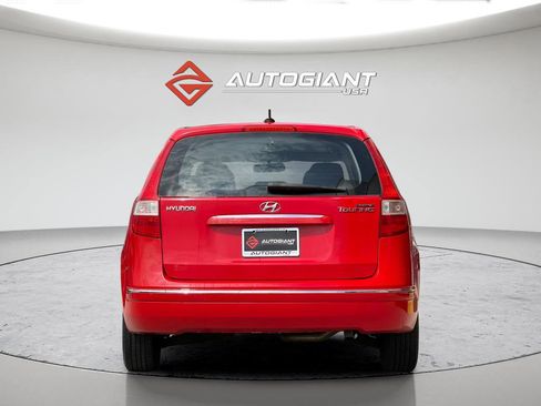 Used 2011 Hyundai Elantra GLS FWD image 9