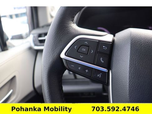 Used 2021 Toyota Sienna XLE w/ XLE Plus Package image 12