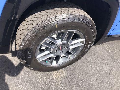 New 2026 GMC Terrain AT4 AWD/4WD image 10