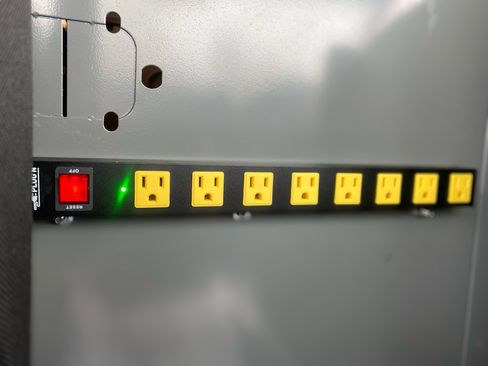 Used 2023 Mercedes-Benz Sprinter 2500 image 33