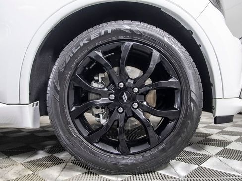 Used 2020 Dodge Durango SXT image 40