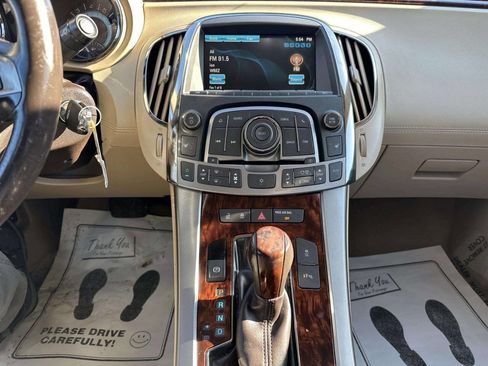 Used 2012 Buick LaCrosse Premium image 27