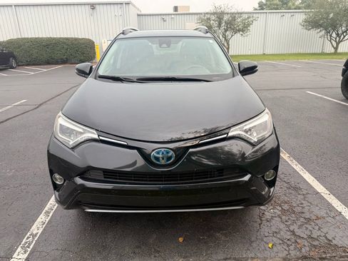 Used 2017 Toyota RAV4 Limited w/ All Weather Liner Package AWD/4WD image 4