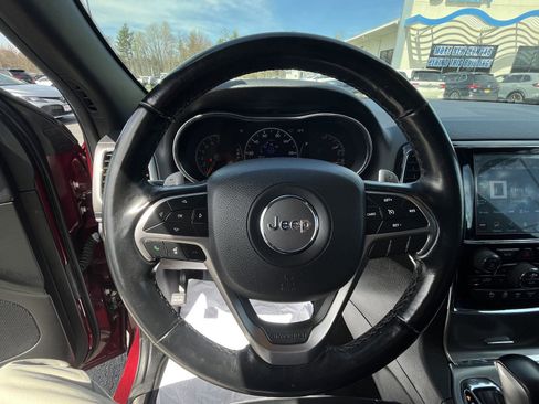 Used 2020 Jeep Grand Cherokee Limited AWD/4WD image 18