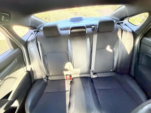 Used 2022 Honda Civic Sport image 17