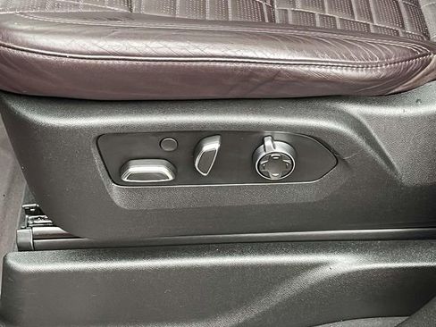 Used 2021 Cadillac Escalade ESV Sport Platinum image 15