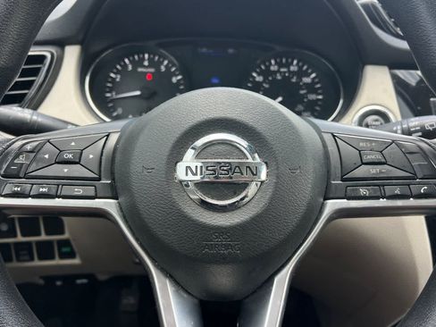 Used 2019 Nissan Rogue Sport SV AWD/4WD image 24