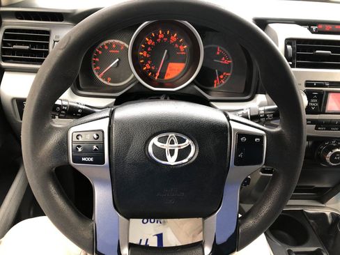 Used 2012 Toyota 4Runner SR5 AWD/4WD image 12