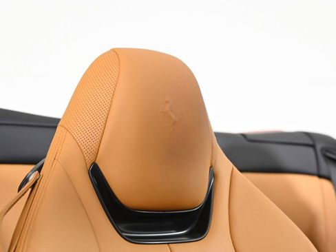 Certified 2020 Ferrari Portofino image 22