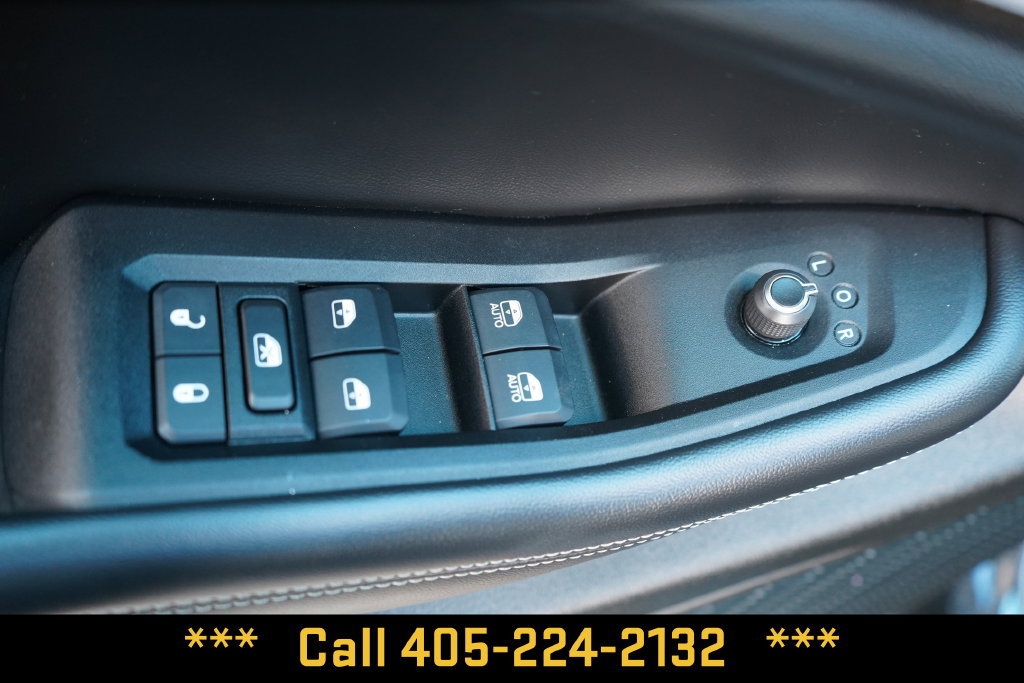 Used 2023 Jeep Grand Cherokee L Limited w/ Trailer Tow Group (B) AWD/4WD image 31