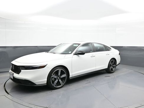 Certified 2023 Honda Accord Sport image 10