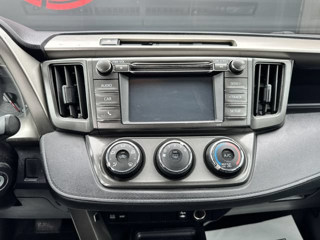 Used 2015 Toyota RAV4 LE AWD/4WD image 23