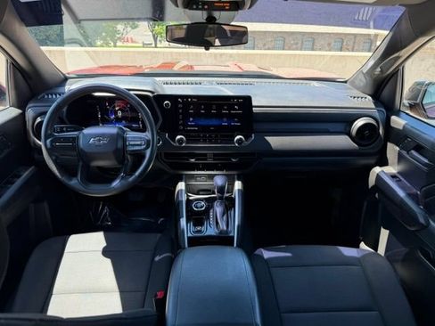 Used 2023 Chevrolet Colorado Trail Boss w/ Technology Package AWD/4WD image 15
