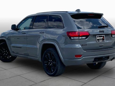 Used 2022 Jeep Grand Cherokee Laredo X AWD/4WD image 12
