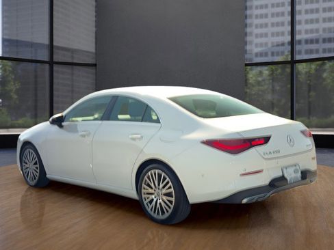 Used 2025 Mercedes-Benz CLA 250 4MATIC image 32