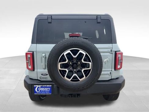 Used 2022 Ford Bronco Outer Banks image 8