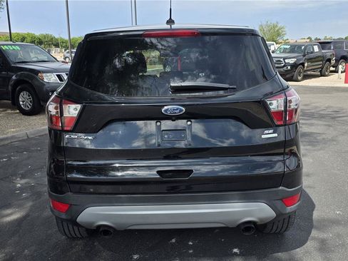 Used 2017 Ford Escape SE FWD image 6