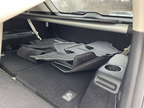 Used 2023 Genesis GV80 3.5T Advanced + w/ Cargo Package image 11