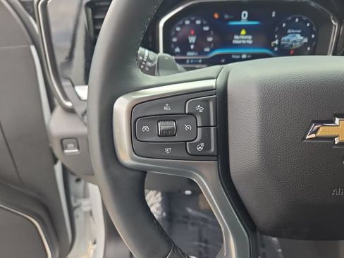 Used 2023 Chevrolet Silverado 1500 LTZ AWD/4WD image 19