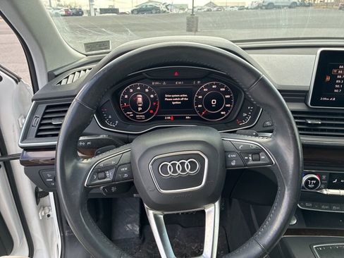 Used 2018 Audi Q5 2.0T Premium Plus w/ Premium Plus Package image 11