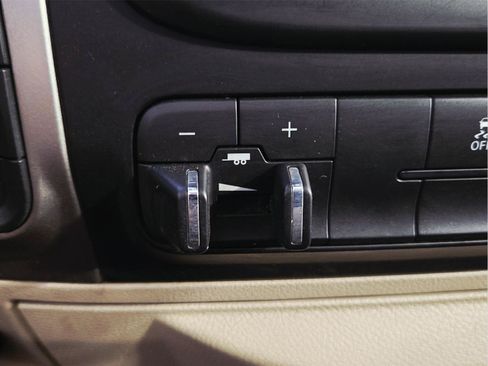 Used 2013 RAM 1500 Big Horn AWD/4WD image 19