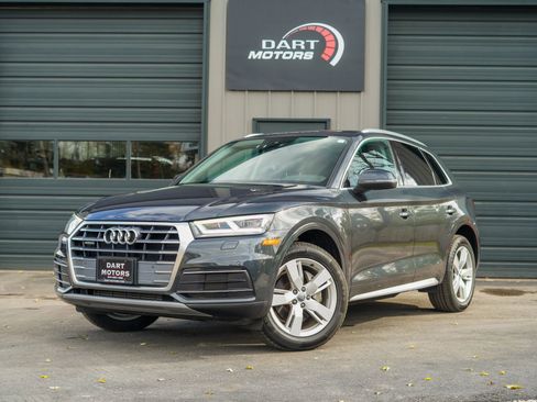 Used 2019 Audi Q5 2.0T Premium Plus w/ Premium Plus Package image 3
