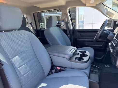 Used 2018 RAM 1500 Express w/ Express Value Package AWD/4WD image 41
