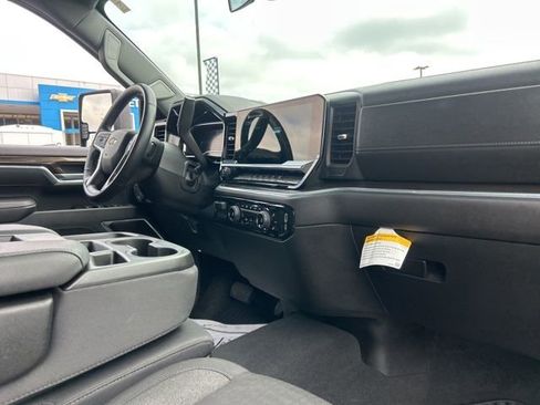 Used 2025 Chevrolet Silverado 2500 LT w/ Convenience Package AWD/4WD image 33