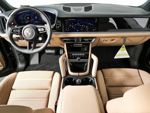 New 2026 Porsche Cayenne AWD/4WD image 18