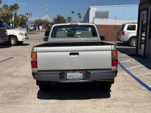 Used 2004 Toyota Tacoma 2WD Regular Cab w/ Enhancement Pkg image 9