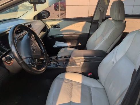 Used 2016 Toyota Avalon Touring w/ Protection Package FWD image 6